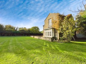 Photo 18- click for photo gallery